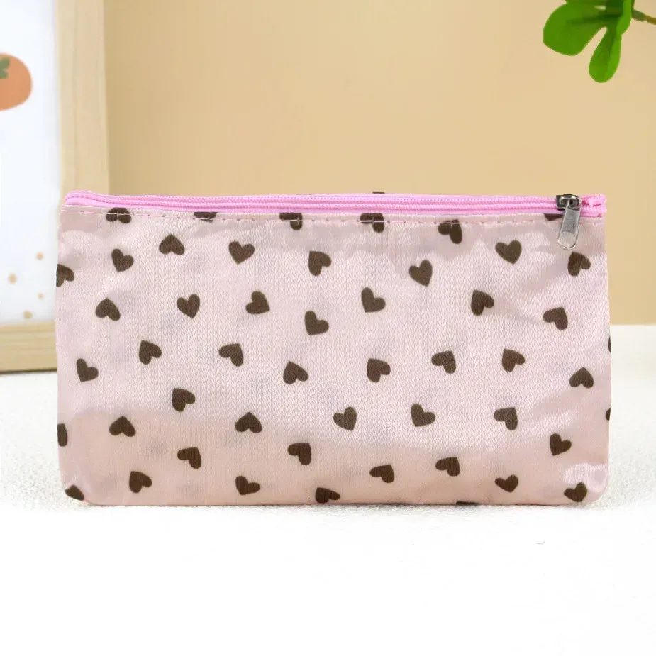 sac à cosmétiques imprimé cœur pour voyage dame lavage pochette de toilette sacs simple mode femmes sacs de maquillage sac à cosmétiques