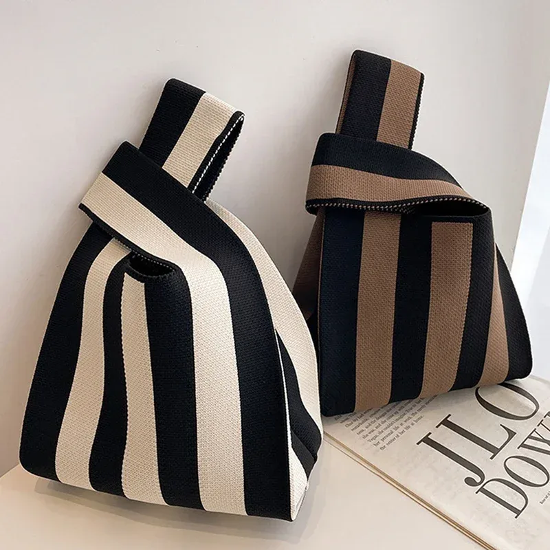 sac à main tissé à la main à la mode - mini sac à main boutonné pour femme - sac à main décontracté de style coréen - sac de courses réutilisable