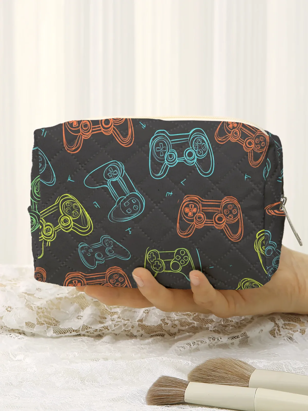 grande trousse de toilette matelassée avec imprimé manette de jeu néon, pochette de maquillage zippée pour garçons gamers, sac de rangement quotidien pour voyage