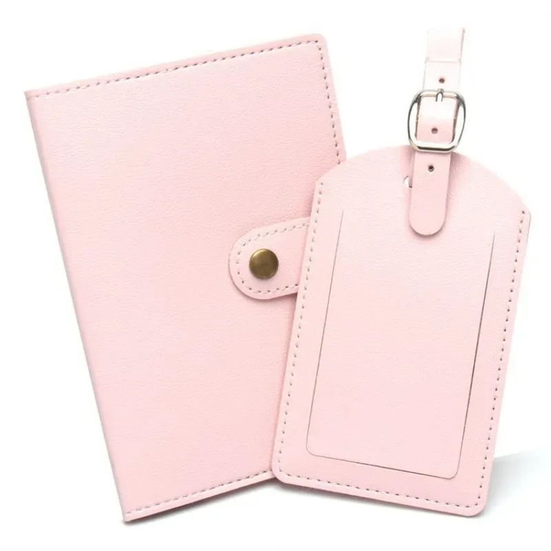 étiquette bagage porte cartes identité voyage accessoires compacts couleurs variées pochettes intérieures fermeture bouton doré usage international