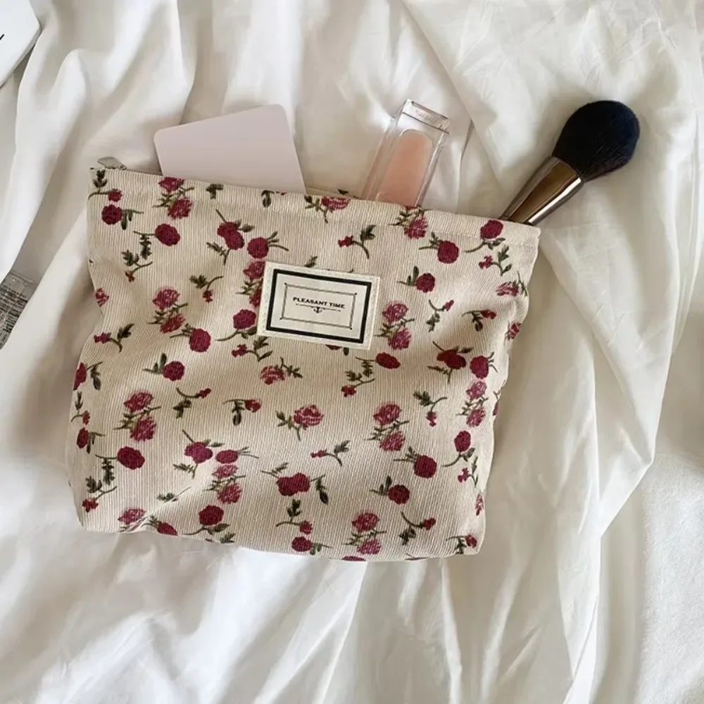 nouvelle trousse de maquillage en velours côtelé grande capacité, sac de voyage portable à motifs floraux pour cosmétiques et articles de beauté