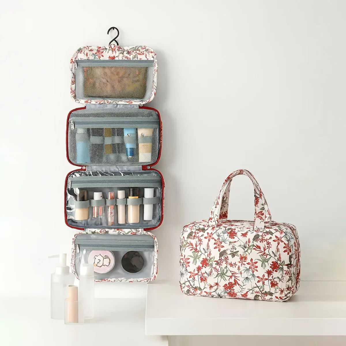 grande trousse de toilette et de maquillage suspendue pour voyage - sac de maquillage pliable léger et spacieux pour les soins de la peau, les articles de toilette et les médicaments