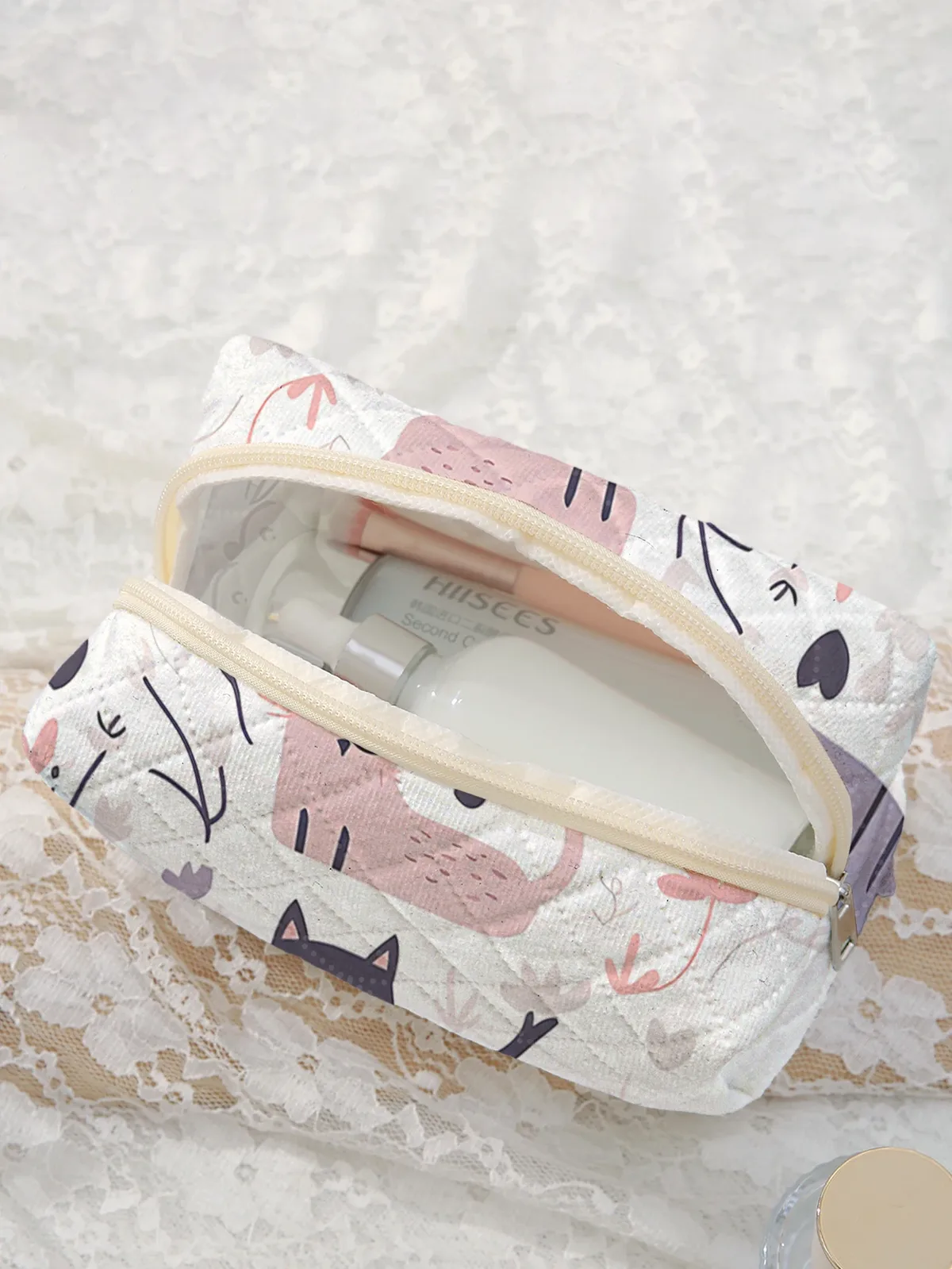 grande trousse de toilette matelassée, motif chat de dessin animé et cœurs botaniques, couleur douce, avec fermeture éclair, pour maquillage, pour femme, pochette de rangement quotidienne et de voyage