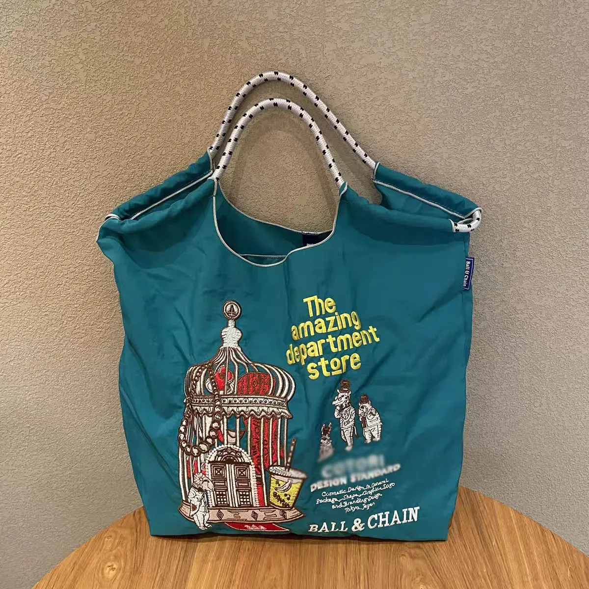 sac de shopping brodé pour femmes, avec chaîne à billes, grande capacité, en nylon écologique, sac à main, sac à bandoulière, sac porté en travers du corps.