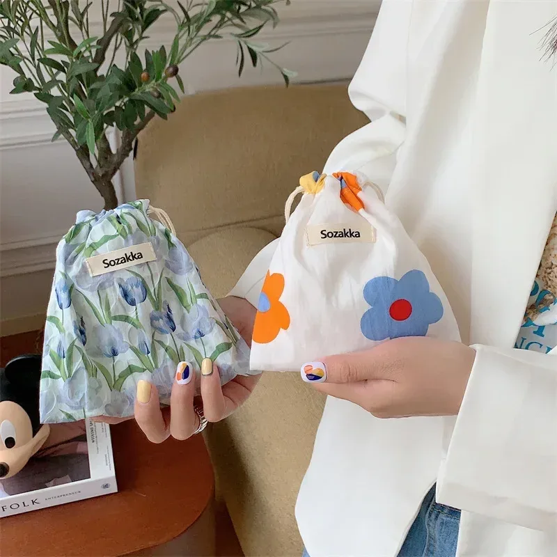 sacs à main de maquillage mignons pour femmes, sac de rangement pour cosmétiques de voyage, porte-monnaie pour rouge à lèvres et grill floral, portefeuille kawaii, petite pochette en poudre