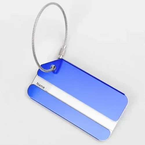 étiquette bagage métallique rectangulaire bande blanche anneau suspension couleurs variées voyage identification valise embarquement