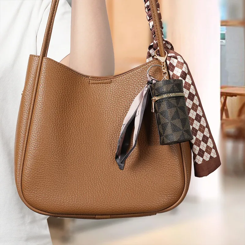 pendentifs de sac pour femmes, polyvalents, à la mode, classiques, breloques, porte-monnaie multifonctionnel, écouteurs, rouge à lèvres, mini sacs de rangement