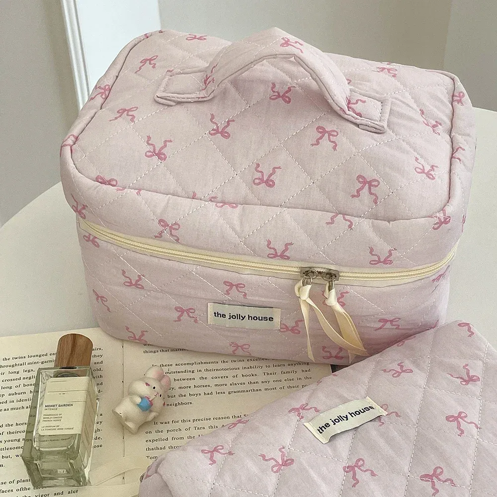 trousse cosmétique tissu coton rose pâle motif rubans matelassée fermeture glissière voyage femmes maquillage