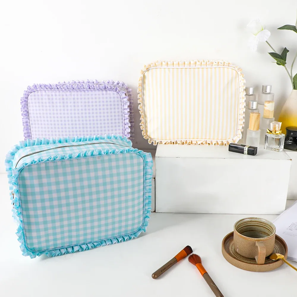 sac à cosmétiques à volants, pochette de voyage en nylon pour maquillage pour femmes et filles, grand organisateur de toilette multifonction, rangement à fermeture éclair étanche