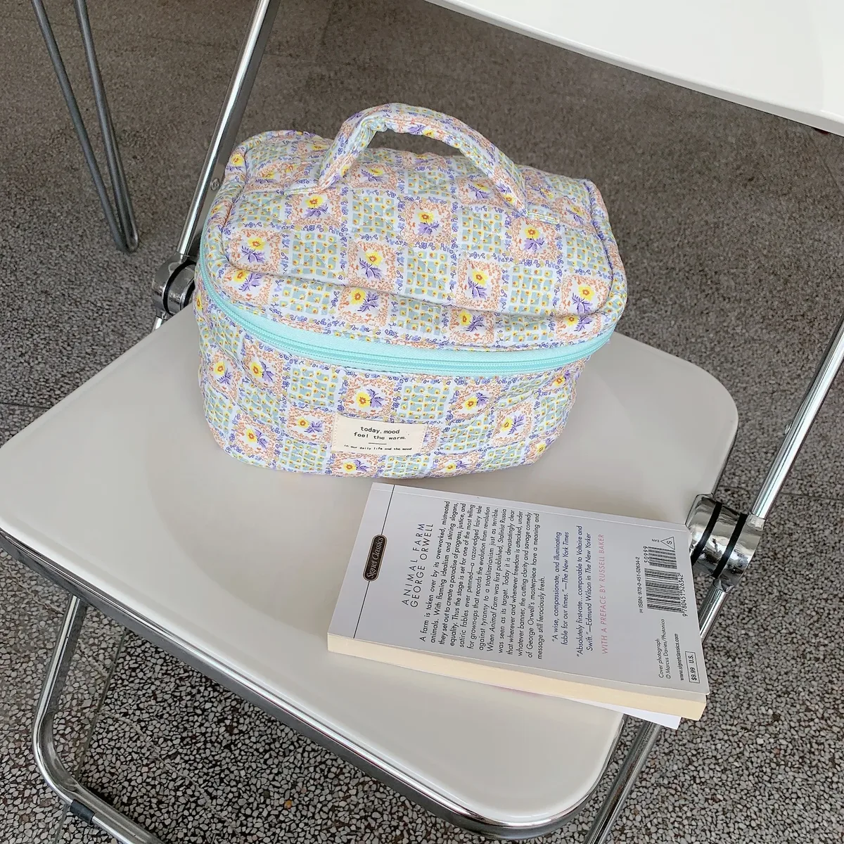 sac de maquillage en coton matelassé pour femmes, mignon, organisateur de cosmétiques à fermeture éclair, pochette essentielle de voyage, sac à main en forme de boîte, trousse de toilette pour dames
