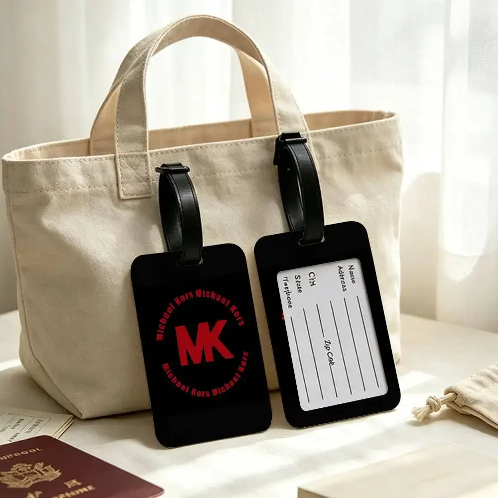 m-michaels-fashion-kors étiquette de bagage en pvc anti-perte avec porte-carte d'informations pour les voyageurs, utilisation quotidienne en extérieur