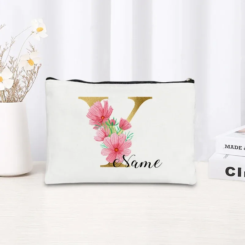 grande pochette zippée à motif floral rose et initiales dorées, organisateur d'essentiels de voyage en toile, trousse de maquillage pour enterrement de vie de jeune fille avec sac personnalisé avec nom.