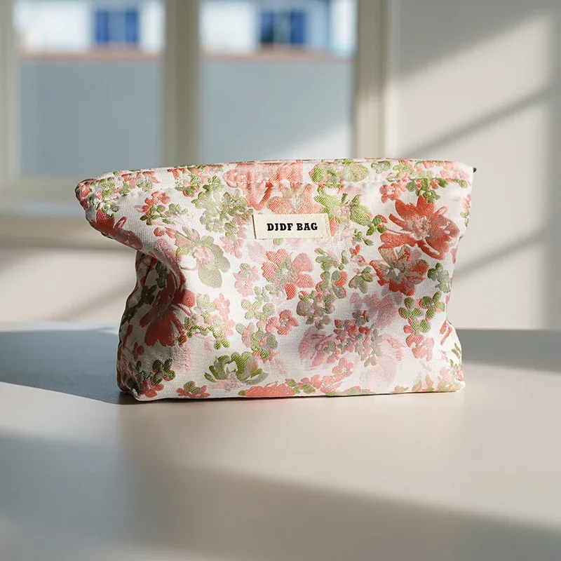 trousse toilette polyester floral fleur rose vert violet blanc motif géométrique marguerites bleu jaune voyage grande capacité