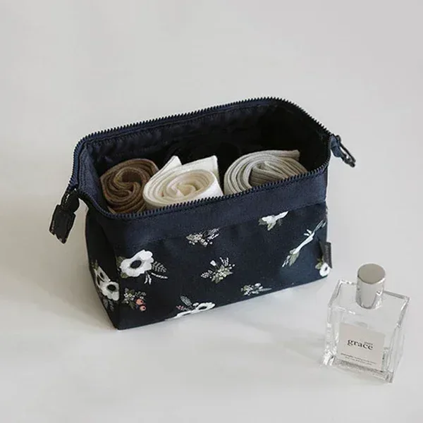 nouvelle mode sac cosmétique femmes étanche flamant sacs de maquillage organisateur de voyage kits de toilette sacs de maquillage portables esthéticienne
