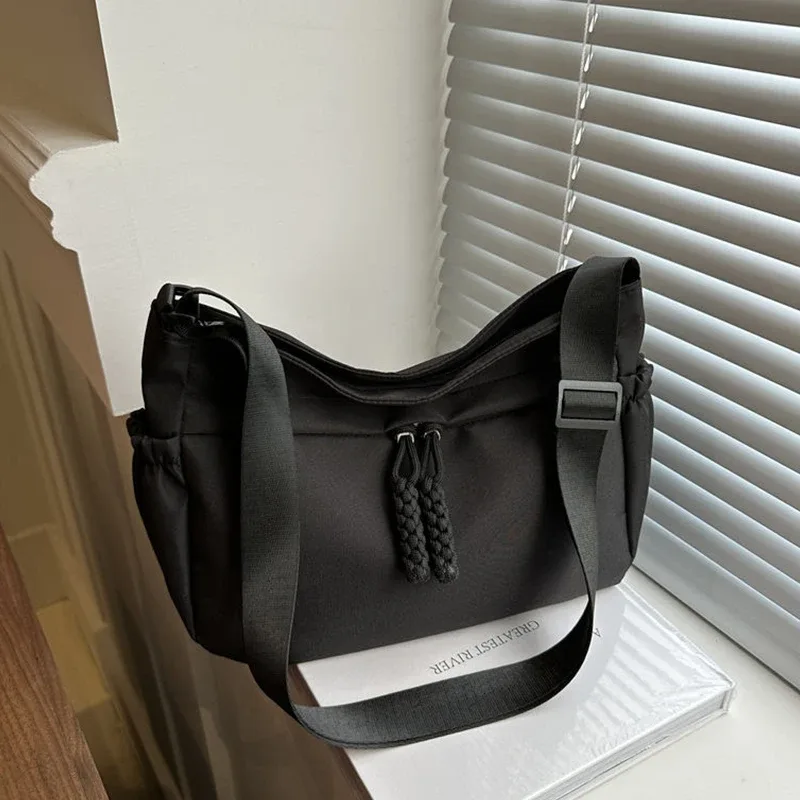 sac à bandoulière en nylon décontracté pour femme, sac hobo grande capacité avec sangle réglable, noir/blanc/kaki pour usage quotidien