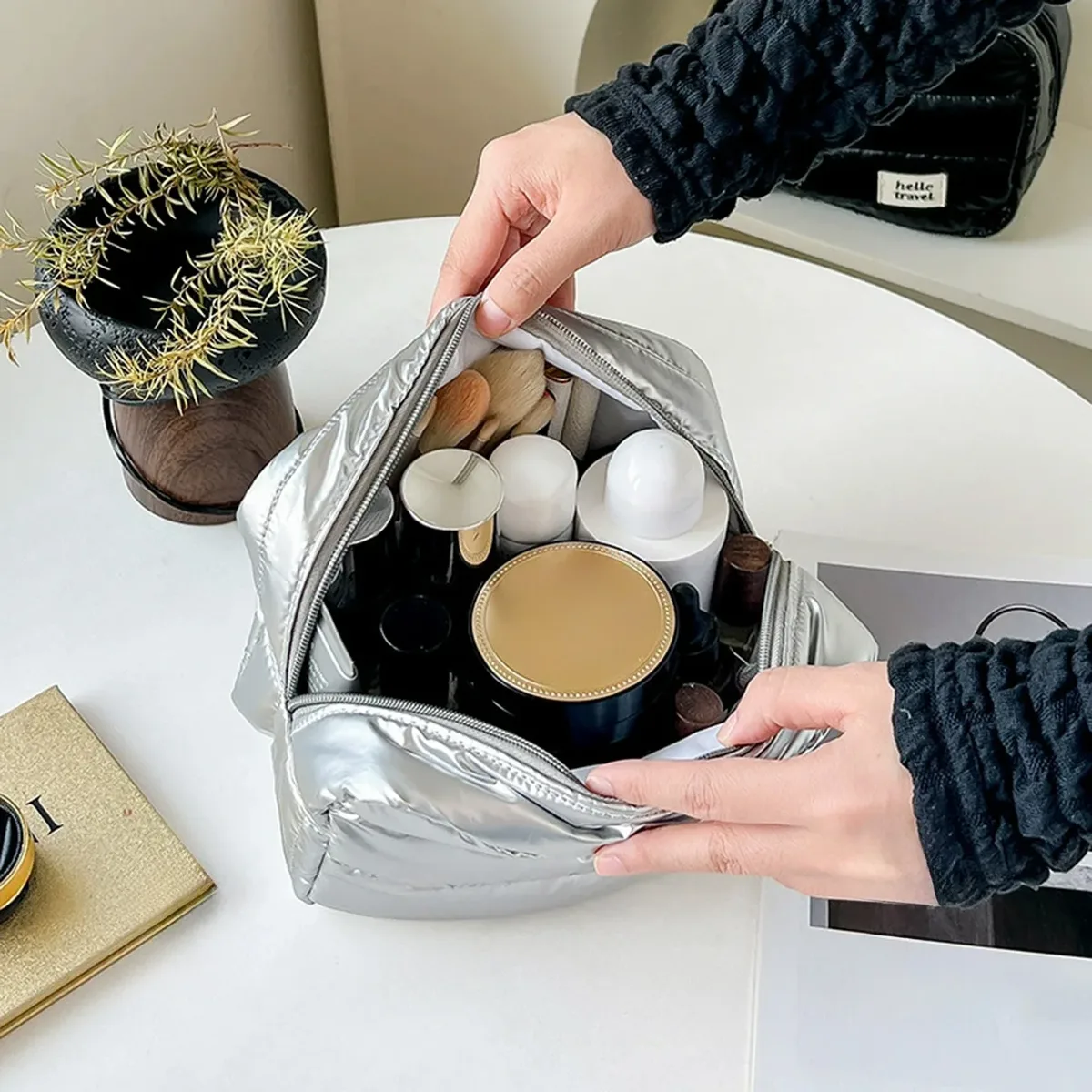 trousse de maquillage puffer, organisateur de voyage, sac de rangement cosmétique léger avec fermeture éclair, trousse de toilette portable pour femmes