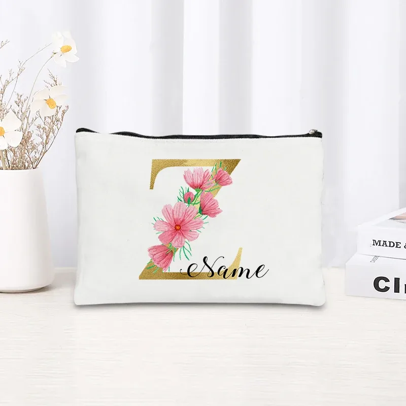 grande pochette zippée à motif floral rose et initiales dorées, organisateur d'essentiels de voyage en toile, trousse de maquillage pour enterrement de vie de jeune fille avec sac personnalisé avec nom.