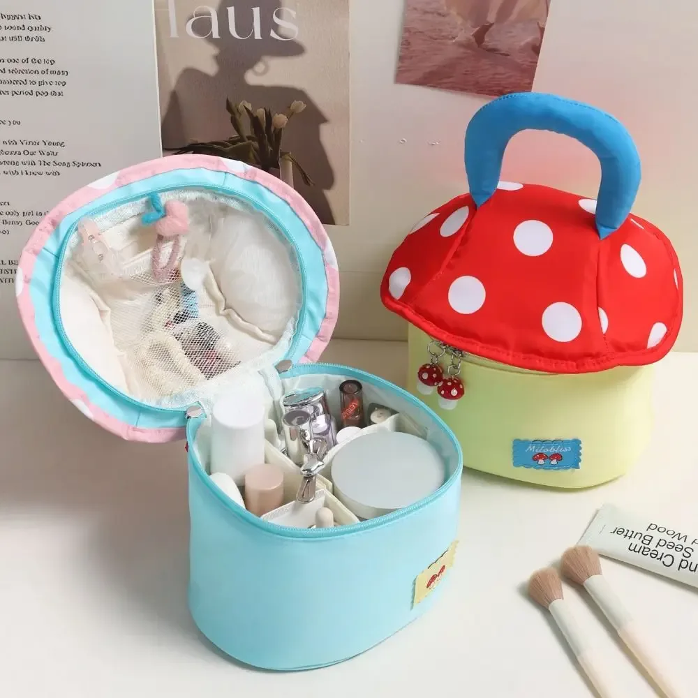 grande trousse de maquillage mignonne grande capacité, sac cosmétique multifonctionnel en forme de maison champignon, trousse de toilette esthétique portable