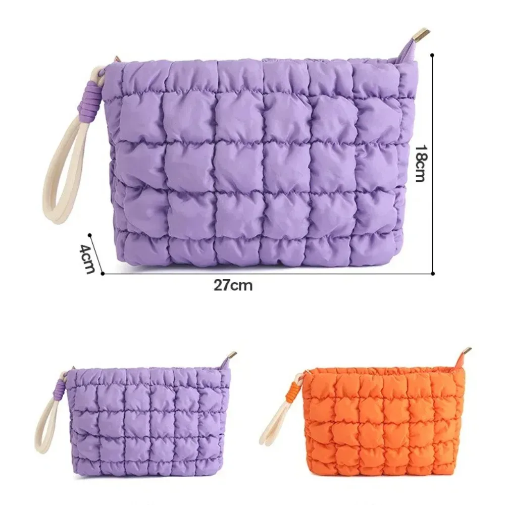 sac de maquillage matelassé bouffant mignon, sac à cosmétiques pour femmes et filles, pochette de toilette de voyage bouffante, sac à fermeture éclair à carreaux, sac de rangement de maquillage