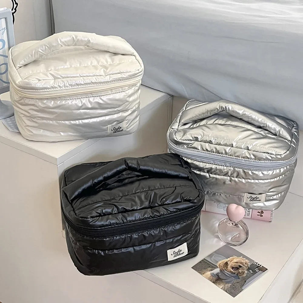 sac à main de maquillage étanche de grande capacité, vente en gros, pochette de rangement de cosmétiques et de toilette pour femmes, sac carré élégant à fermeture éclair pour dames