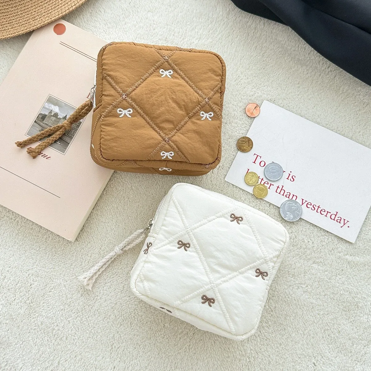 petite trousse de maquillage carrée coréenne, petite trousse à fermeture éclair pour écouteurs, portefeuille portable pour fille, sacs de rangement pour rouge à lèvres, pochette pour serviettes hygiéniques