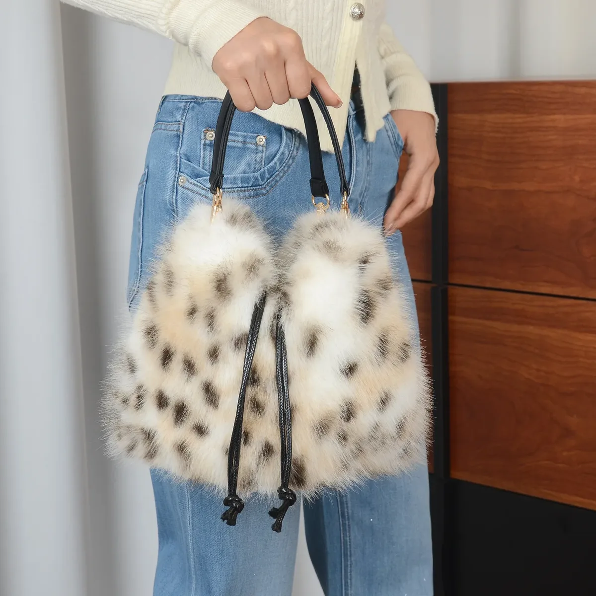 sac à main tendance en fausse fourrure pour femme, collection automne-hiver, sac seau de luxe, sac fourre-tout en fausse fourrure de raton laveur, sac à main haut de gamme