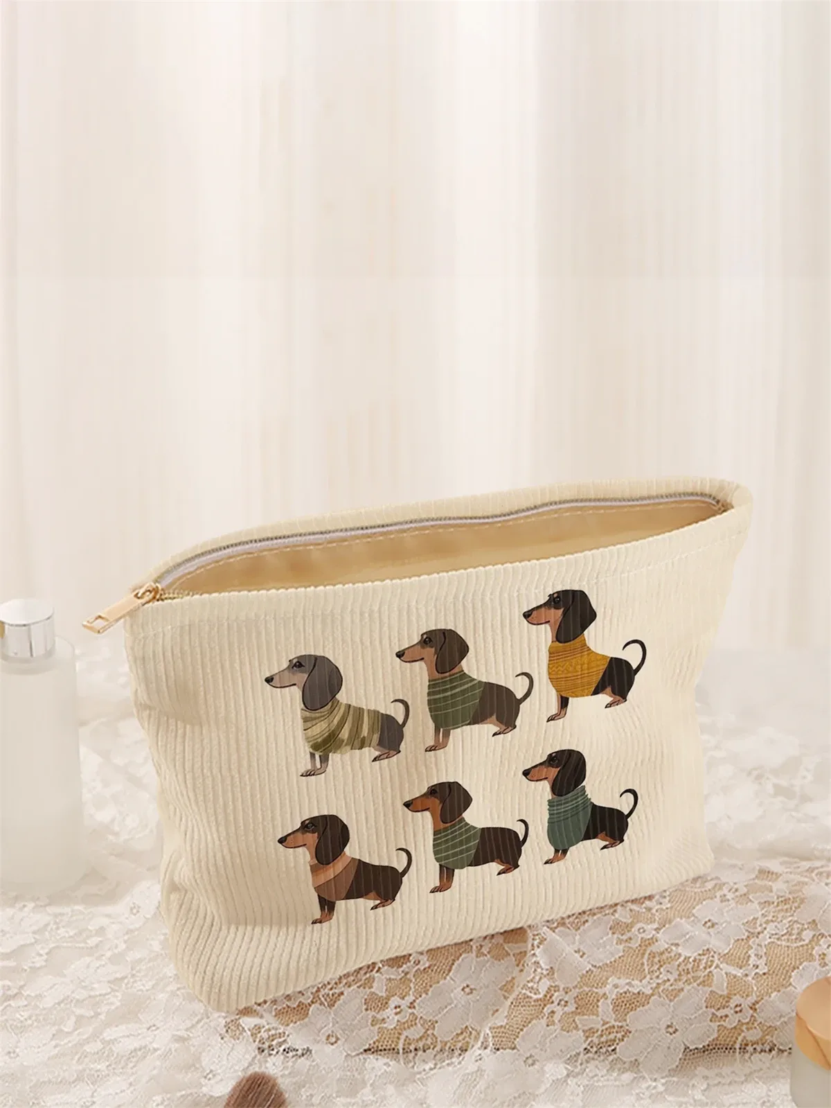 trousse de maquillage en velours côtelé imprimée à motif de chien de dessin animé, boîte de rangement de maquillage légère à fermeture éclair, sac multifonctionnel avec doublure 1 pièce