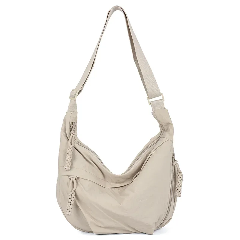 sac hobo imprimé léopard unique, sac à bandoulière sportif pour les déplacements, tout rond, sac à cosmétiques polyvalent et élégant pour femmes