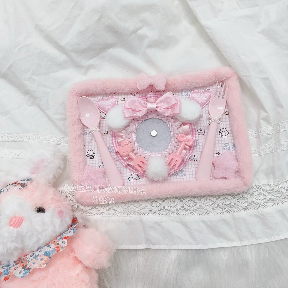 planche ita diy rose finie, style peluche mignon, organisateur de badges pour sac ita, accessoires itabag