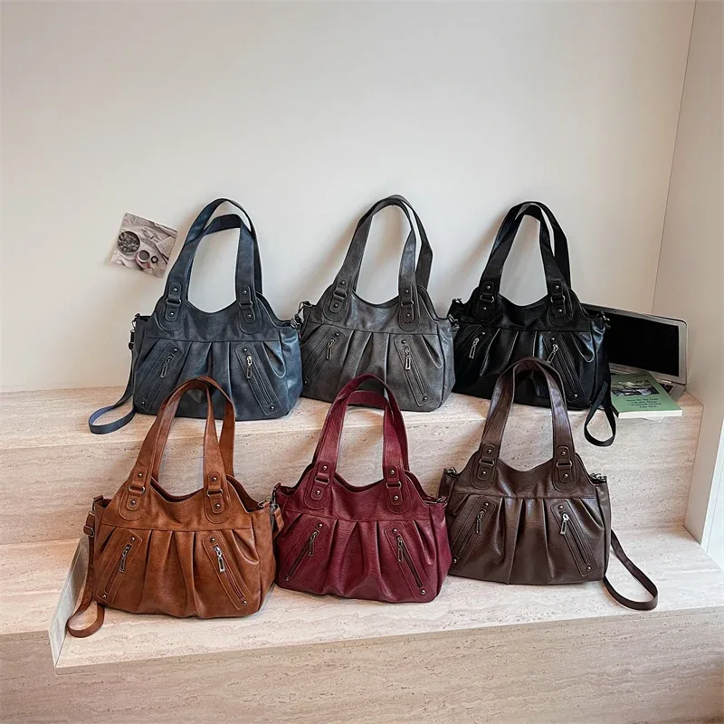sac hobo vintage en cuir souple pour femme, grande capacité, sac fourre-tout décontracté, tendance 2026, sacs à bandoulière et sacs croisés pour le travail et les voyages