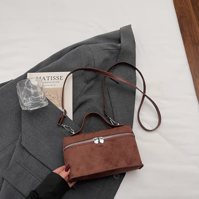 sacs à bandoulière en daim de qualité supérieure pour femmes, sacoches rétro vintage pour femmes, texture de mode et sacs à bandoulière polyvalents, hiver automne