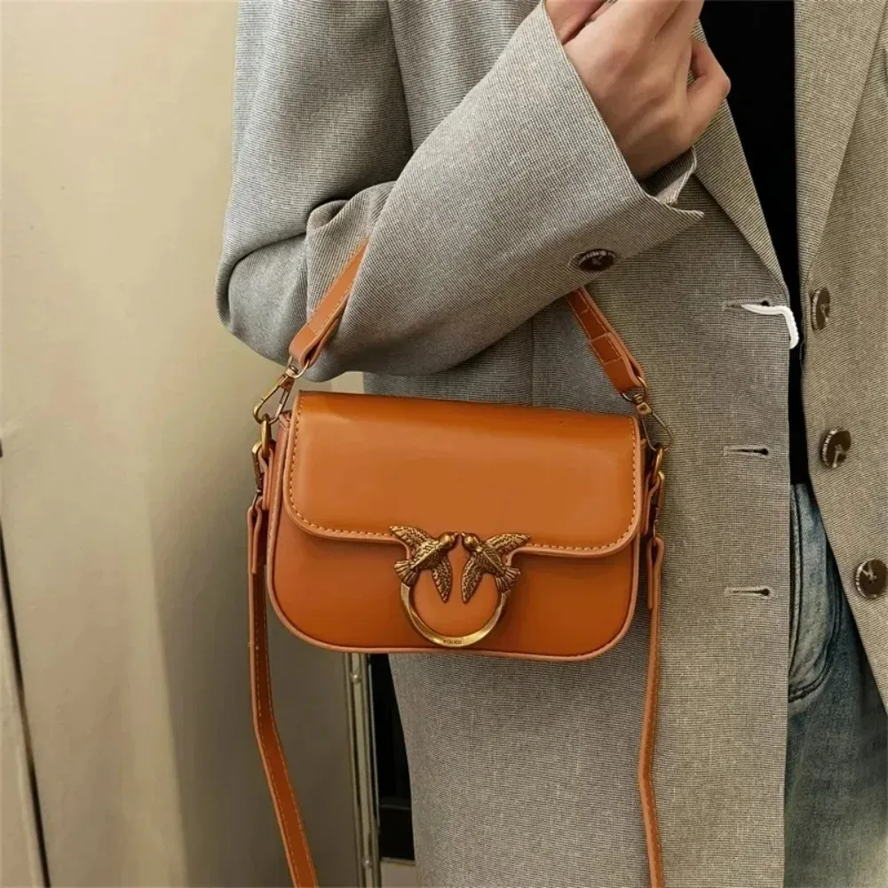 sac à bandoulière haut de gamme en cuir, sac fourre-tout tendance, design élégant, classique, populaire, pour les trajets quotidiens, avec bouton en forme d'oiseau