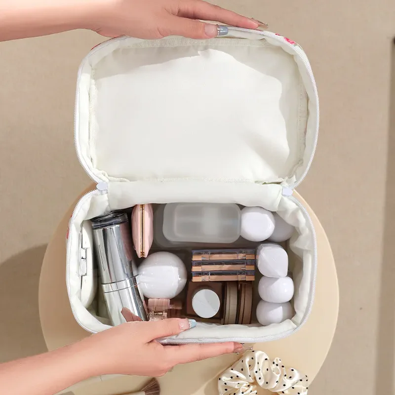 trousse de maquillage en coton matelassé avec nœud et fleur, sac cosmétique zippé pour femme, sac à main en tissu portable pour filles
