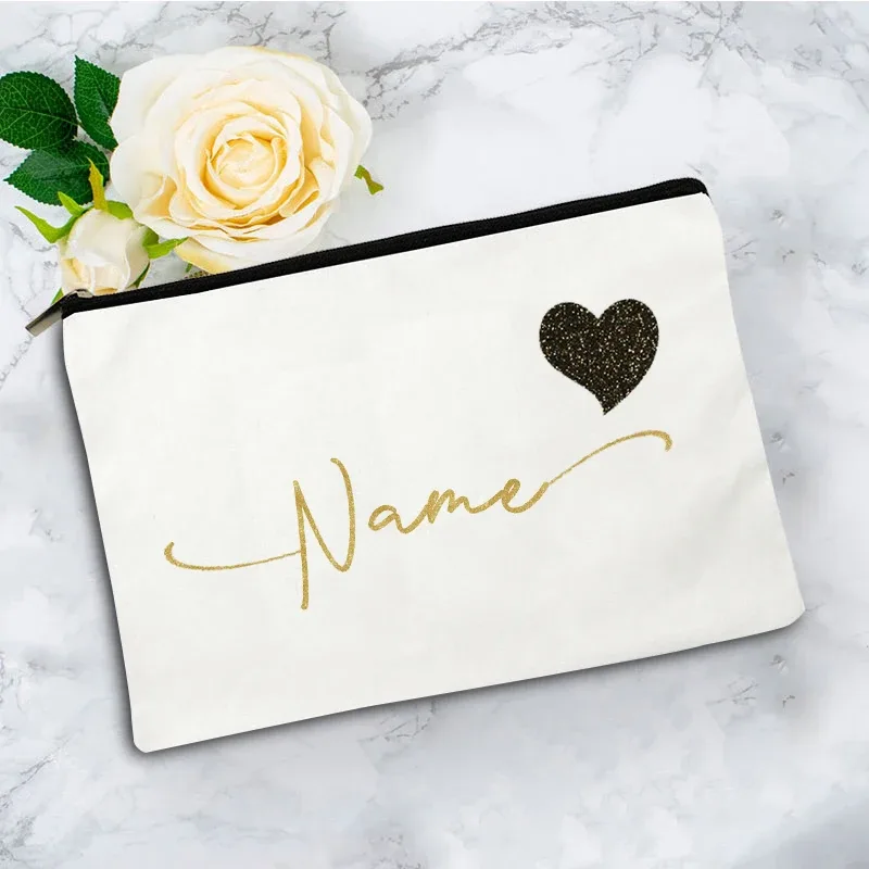 trousse de maquillage personnalisée avec nom en forme de cœur, sac de rangement pour articles de toilette pour femme, trousse à cosmétiques, cadeau de fête pour enseignant