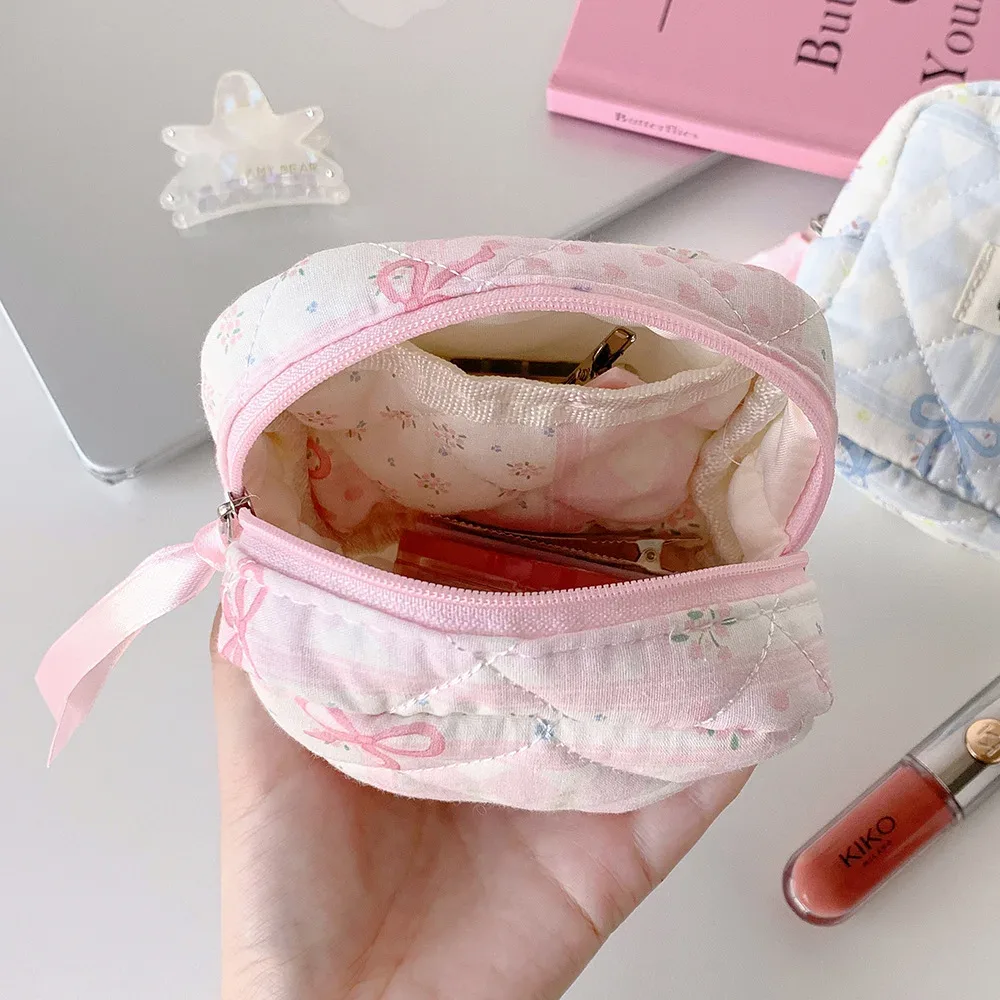 nouvelle trousse de maquillage carrée matelassée avec nœud, sac de voyage portable pour fille, sac d'hygiène en coton, sac de rangement cosmétique, cadeau d'anniversaire pour femme