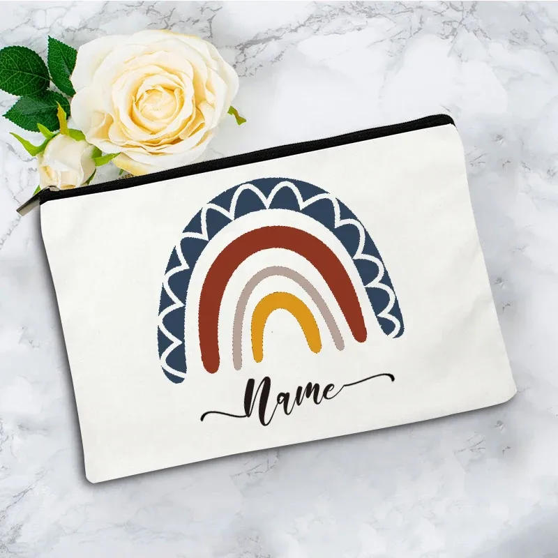 trousse de maquillage bohème arc-en-ciel personnalisée avec nom, trousse de toilette de voyage, cadeau d'anniversaire pour enseignant avec nom personnalisé