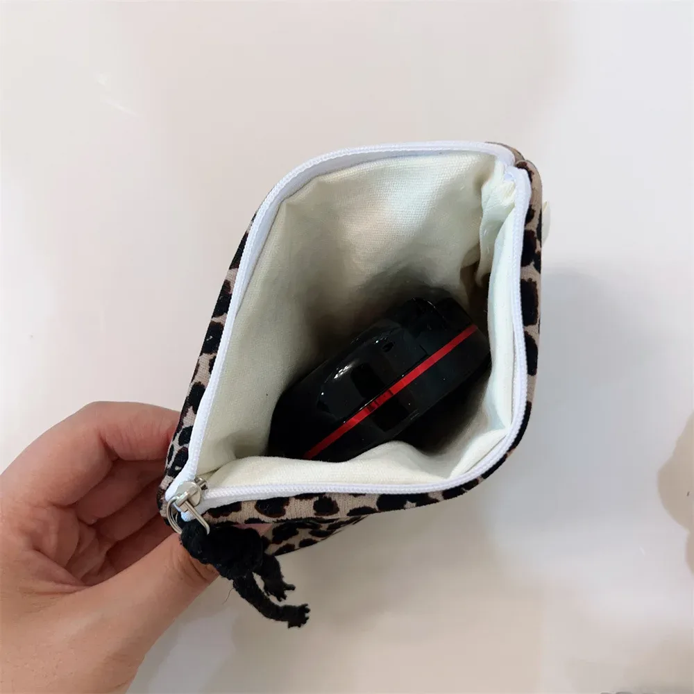 petit sac à cosmétiques léopard pour femme, porte-monnaie, trousse de maquillage à fermeture éclair, trousse de maquillage de voyage, trousse d'argent, évaluation de beauté