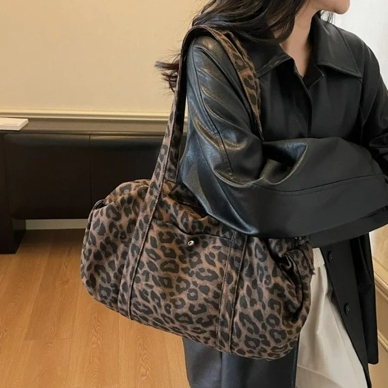 sac à bandoulière en toile imprimé léopard, grande capacité, fourre-tout à poignée pour les déplacements quotidiens, sacs de rangement à texture polyvalente