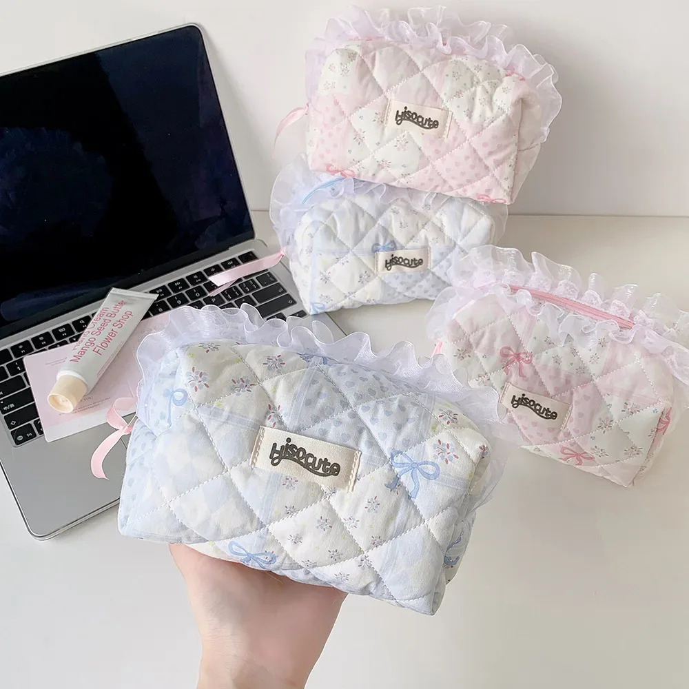 trousse de maquillage matelassée en dentelle simple et tendance, sac de rangement portable pour produits de soin pour fille, trousse de toilette, cadeau pour femme, trousse à crayons pour étudiante