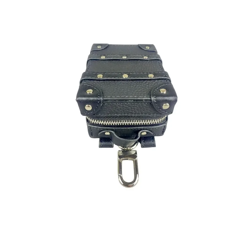 mini breloque de sac porte-clés de valise de luxe en cuir véritable – pendentif de coffre clouté avec rangement (écouteurs, clés, rouge à lèvres, pièces de monnaie)