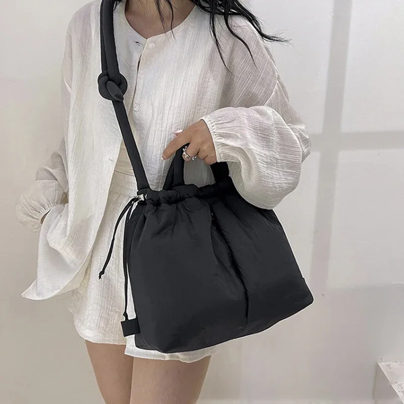 nouveau sac à bandoulière en tissu de mode coréenne sac à bandoulière en dacron souple mini fourre-tout sacs à main pour femmes sacs sous les bras sacs à main et sacs à main
