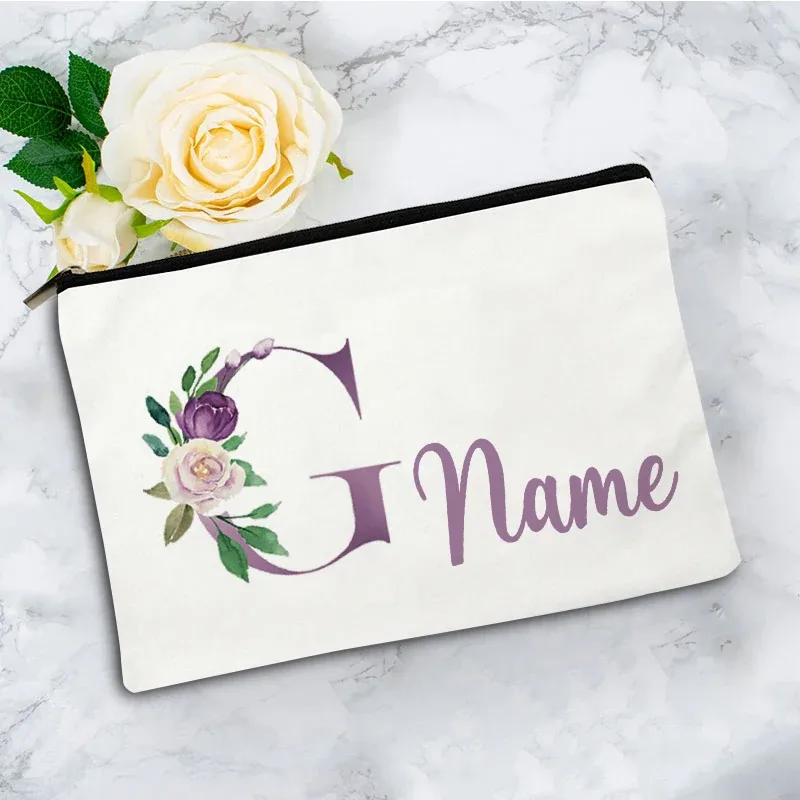 pochette de maquillage personnalisée violette à 26 motifs floraux, sac de toilette pour articles de voyage, cadeau de mariage ou d'anniversaire avec nom personnalisé