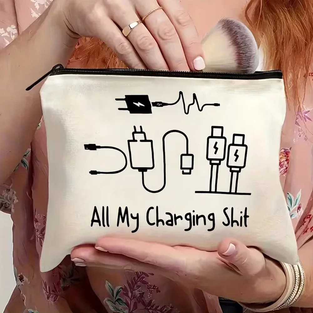 pochette polyester blanche chargeurs maquillage voyage organisation cosmétiques accessoires trousse toilette durables légères utilisation travail camping