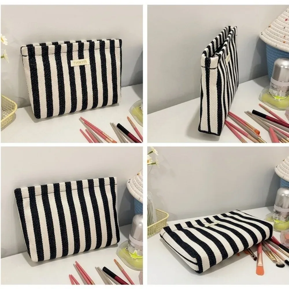 sac de maquillage portable à rayures, léger et multifonctionnel, grande capacité, organiseur de maquillage à fermeture éclair pour voyage