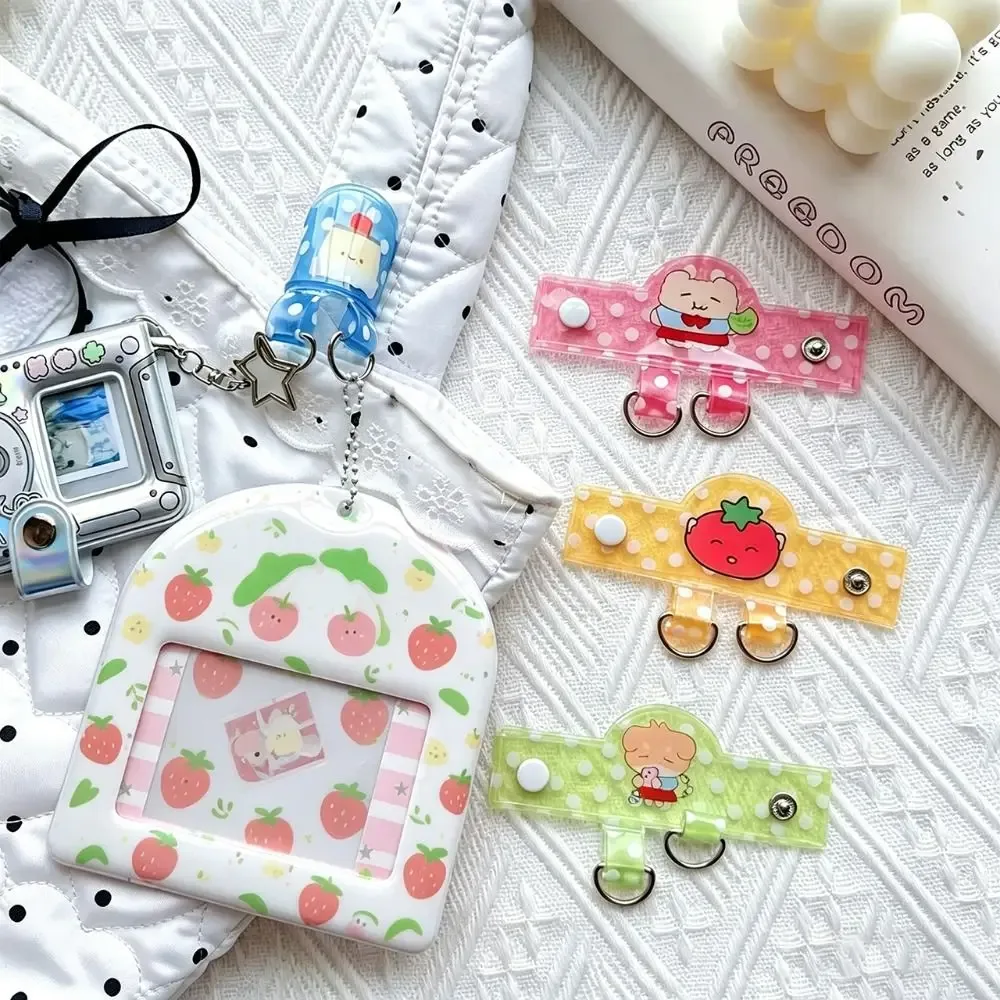 porte clé animaux fruits transparent bleu vert jaune rose design kawaii mignon pois bouton central double anneaux métalliques support breloque voyage accessoire