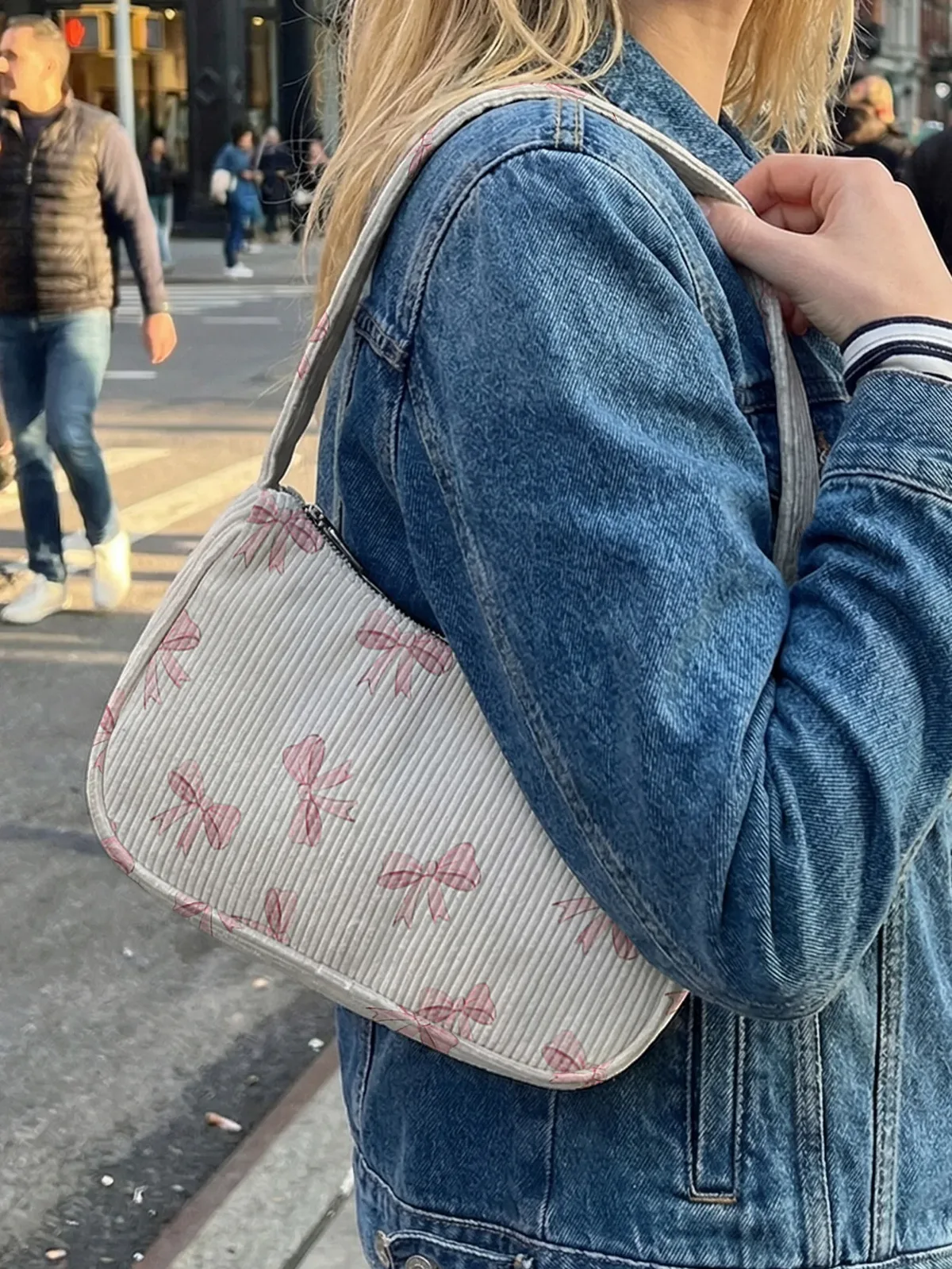sac à bandoulière tendance imprimé nœud rose, sac sous le bras en velours côtelé beige pour usage quotidien décontracté