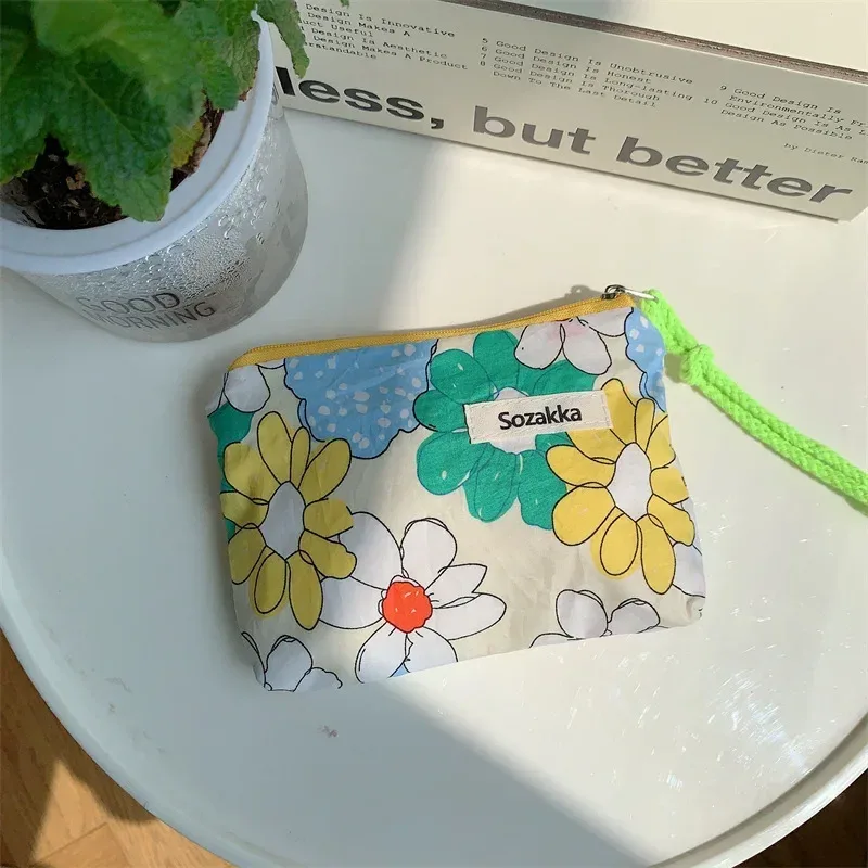 sacs à main de maquillage pour femmes, portefeuille, petits sacs en poudre, porte-monnaie de voyage floral kawaii, sac de rangement pour rouge à lèvres cosmétique portable