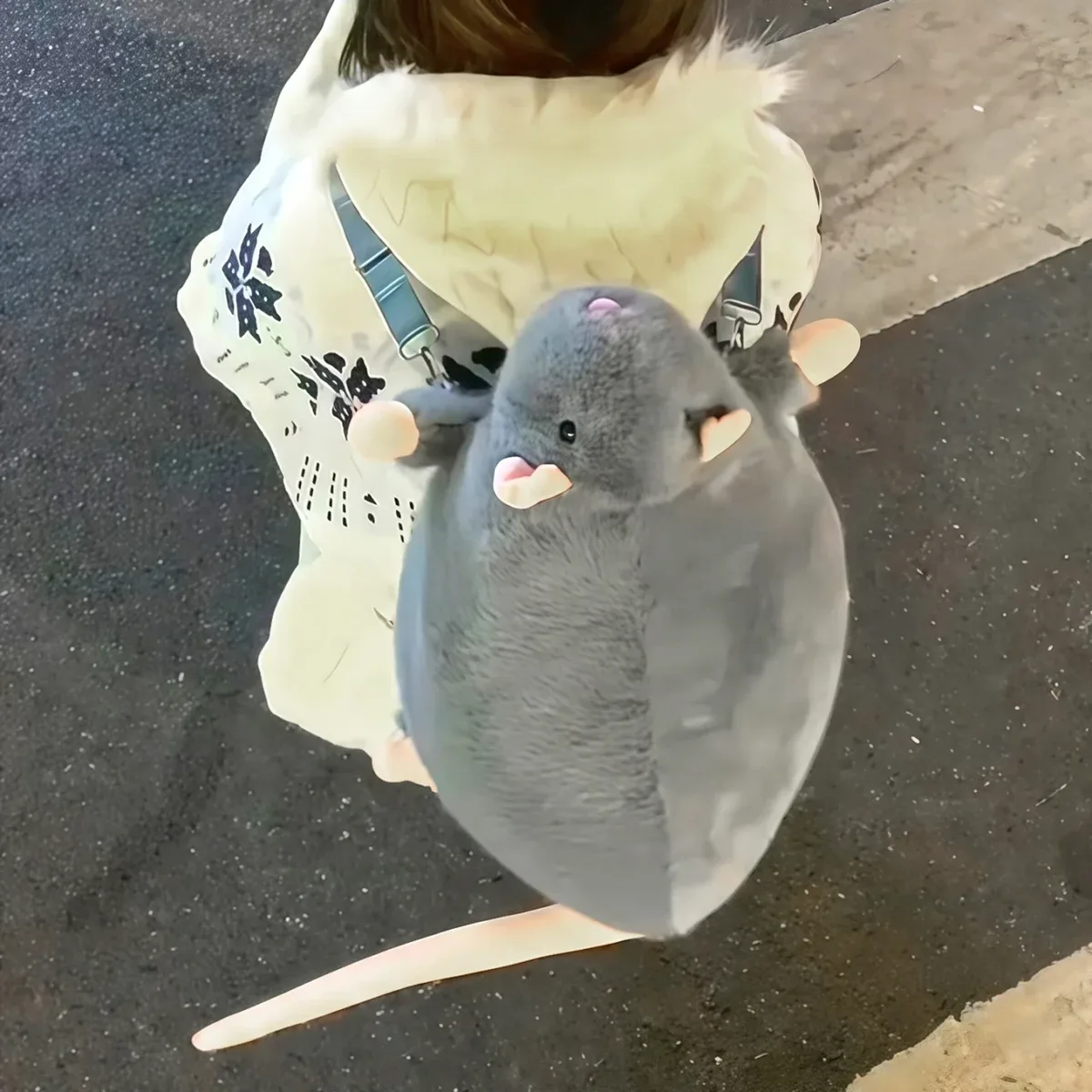 mode peluche fermeture éclair souris forme drôle sacs à dos 2026 offre spéciale design sens niche sacs à dos doux grande capacité sacs de transport