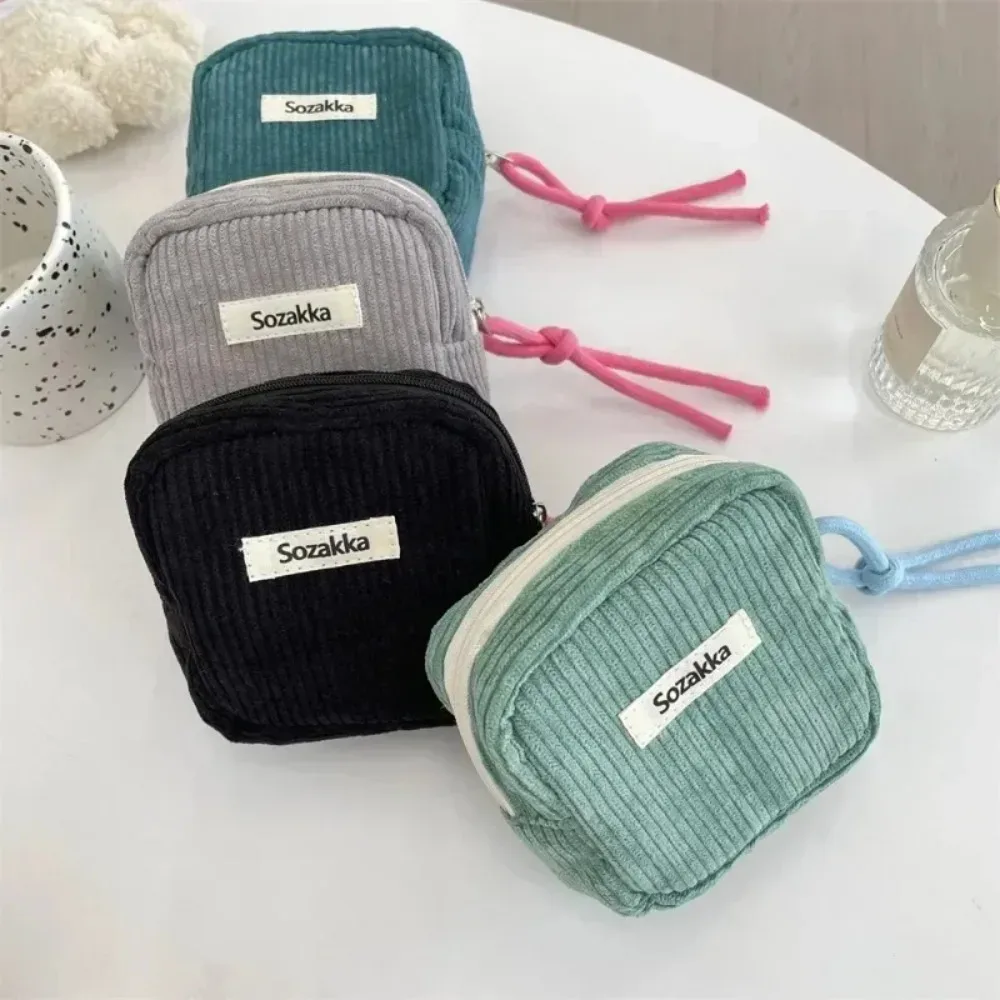 porte-monnaie pour femmes avec fermeture éclair, grande capacité, sac à cosmétiques, serviettes hygiéniques, écouteurs, pochette à rouge à lèvres, petite trousse de maquillage carrée
