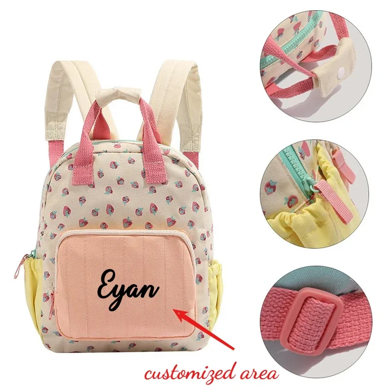 sac à dos imprimé fraise avec nom brodé, joli sac en toile contrastée dopamine, léger, idéal pour un usage quotidien, voyage pour les enfants
